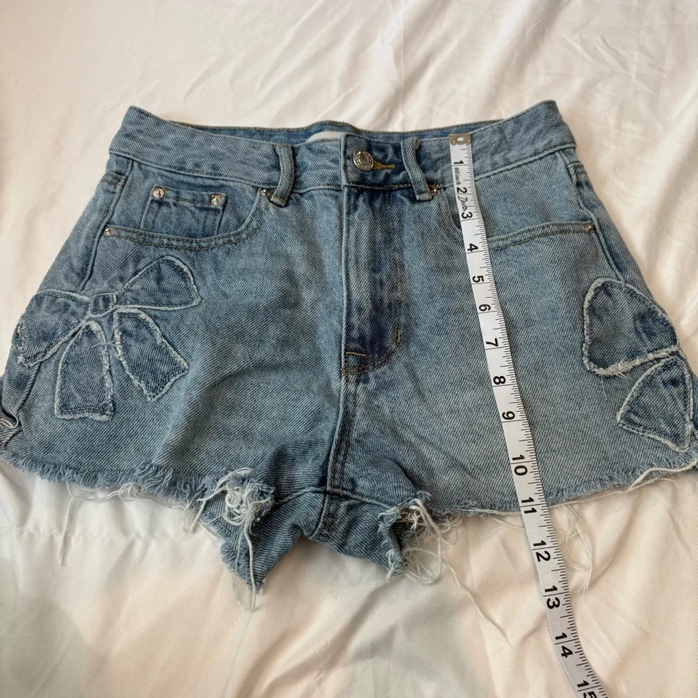 PacSun Denim Shorts with Bow‎ Accents - Picture 7 of 8